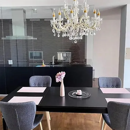 Luxusny 118m2 S Krbom V Centre Nitry Daire *