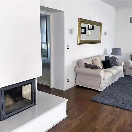 Luxusny 118m2 S Krbom V Centre Nitry Nitra