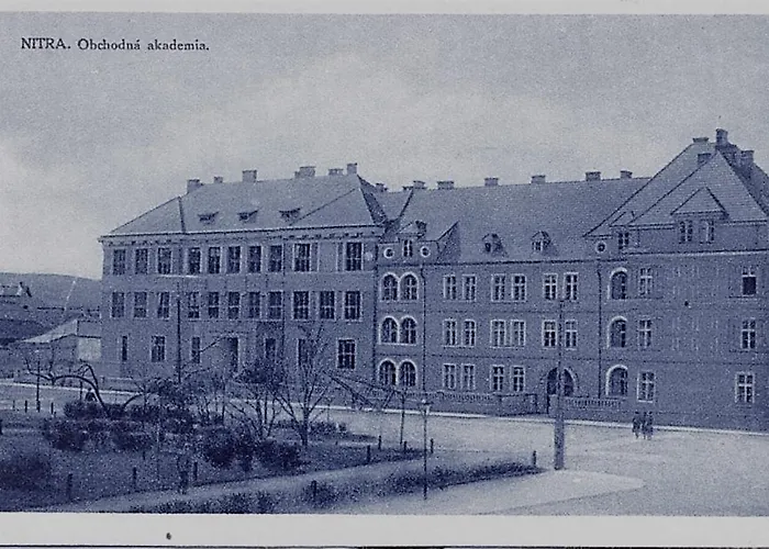 Apartment Luxusny 118m2 S Krbom V Centre Nitry